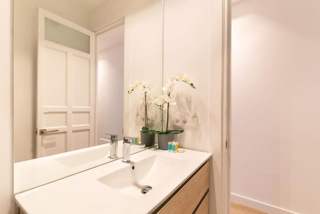 Amazing Apartment! Quiet And Bright, Madrid. Esterno foto